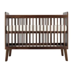 Europe Baby Olivia II Walnoot / Walnoot - Retro | Ledikant 60 x 120 + Commode